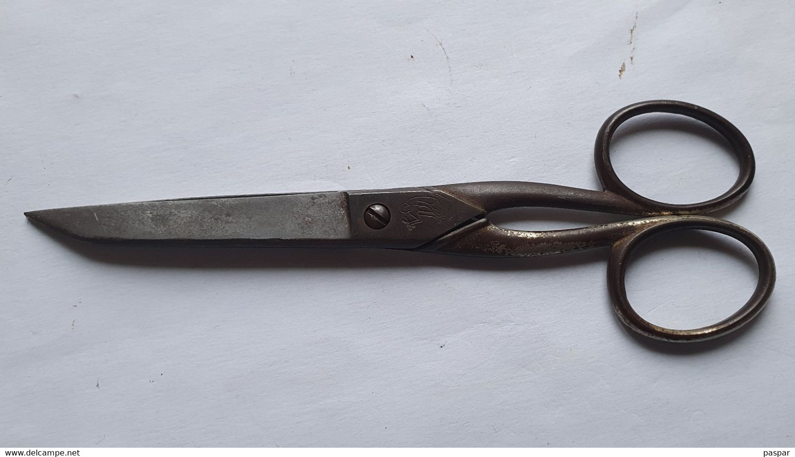 Outils anciens - Ancienne paire de ciseaux de couture couturière marquage  singe
