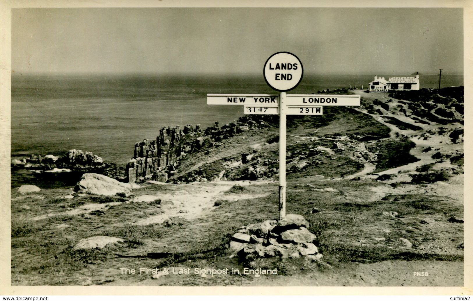 CORNWALL - LANDS END - THE FIRST AND LAST SIGNPOST IN ENGLAND RP (NEW YORK/LONDON)  Co996 - Land's End