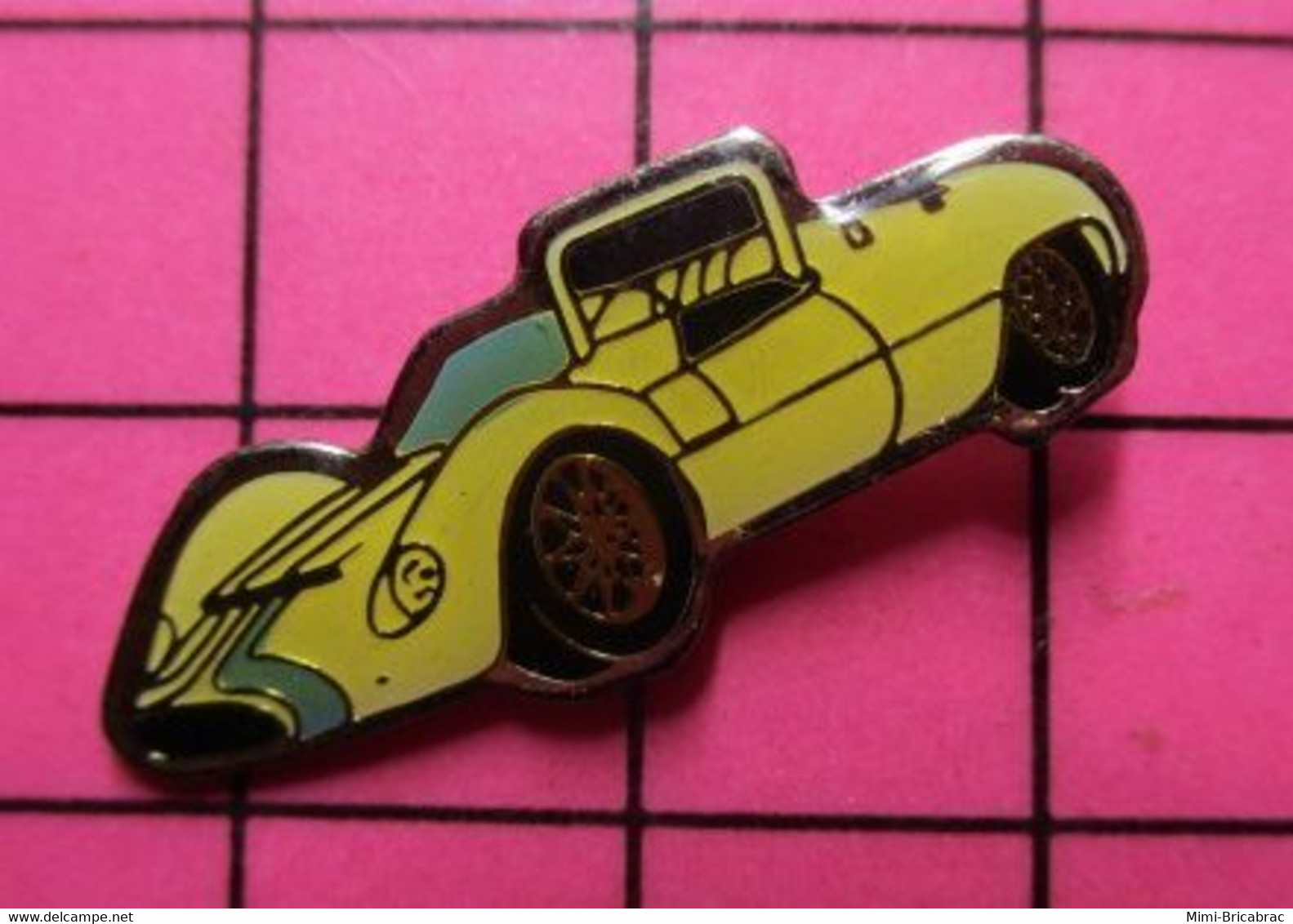 621 Pin's Pins : BEAU ET RARE / THEME : SPORTS / AUTOMOBILE DE COURSE A IDENTIFIER - Car Racing - F1