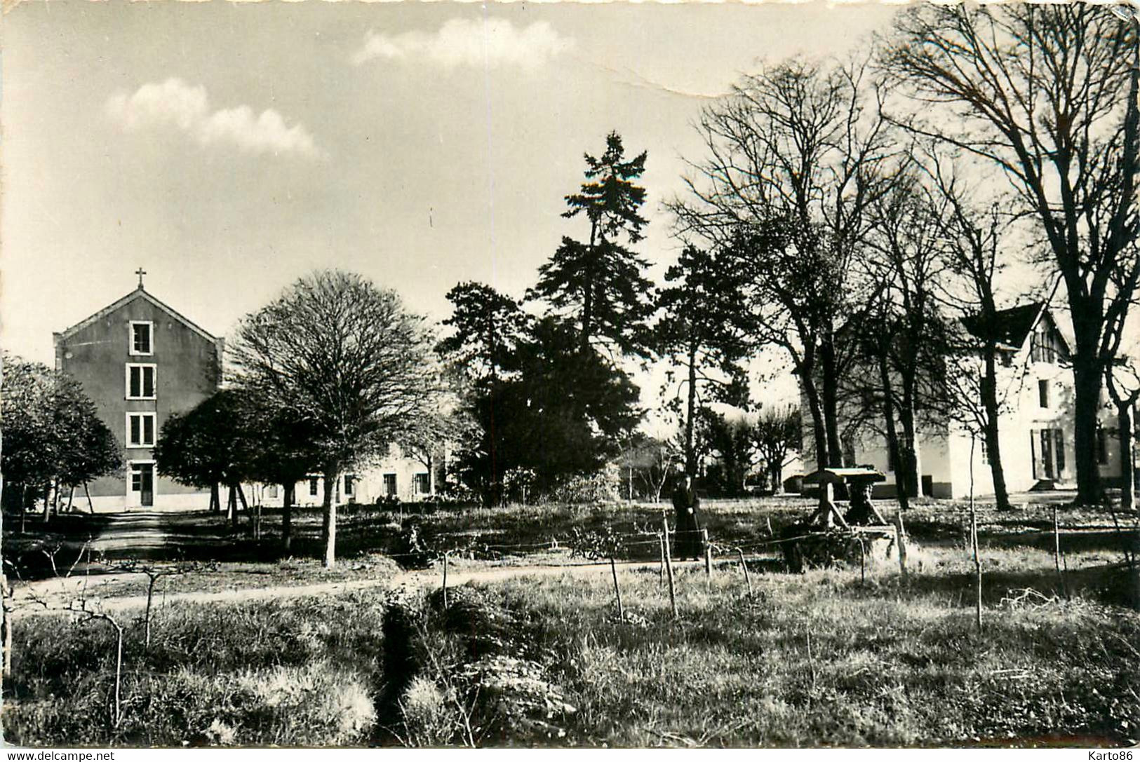 Chaillé Les Marais * La Maison De Retraite De L'immaculée * Vue Générale Prise Du Parc * Maison De Repos - Chaille Les Marais