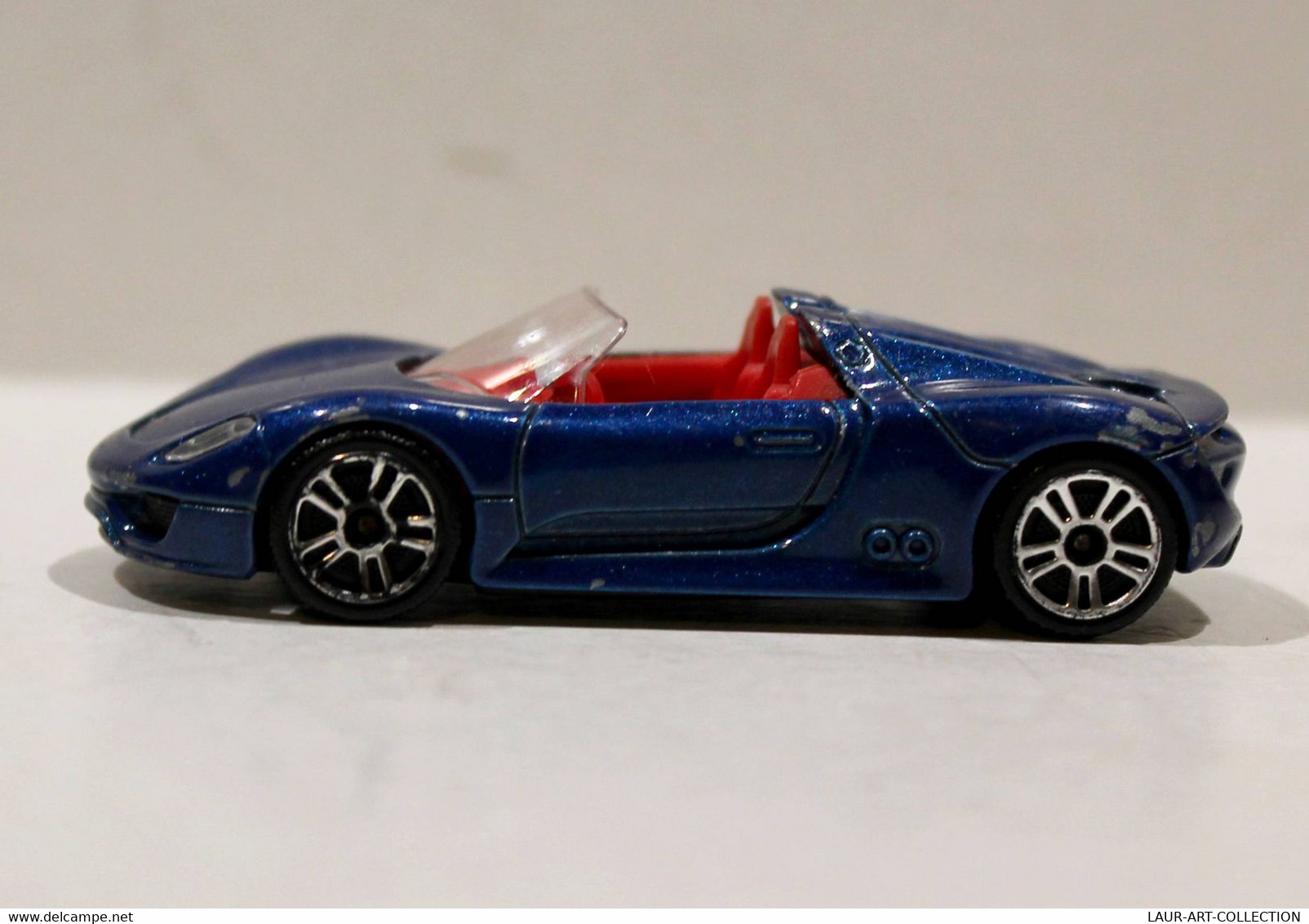 MAJORETTE - PORSCHE 918 SPYDER  REF:209F - ECH 1/61 - ANCIENNE MINIATURE VOITURE     (031221.22) - Majorette