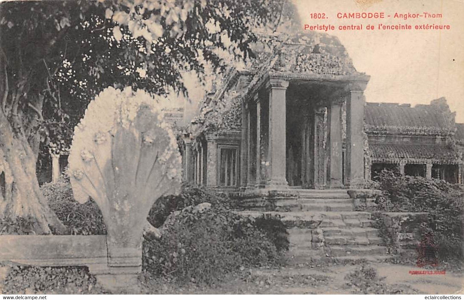 Cambodge      Angkor    Péristyle Central De L'enceinte Extérieure  (voir Scan) - Cambodge
