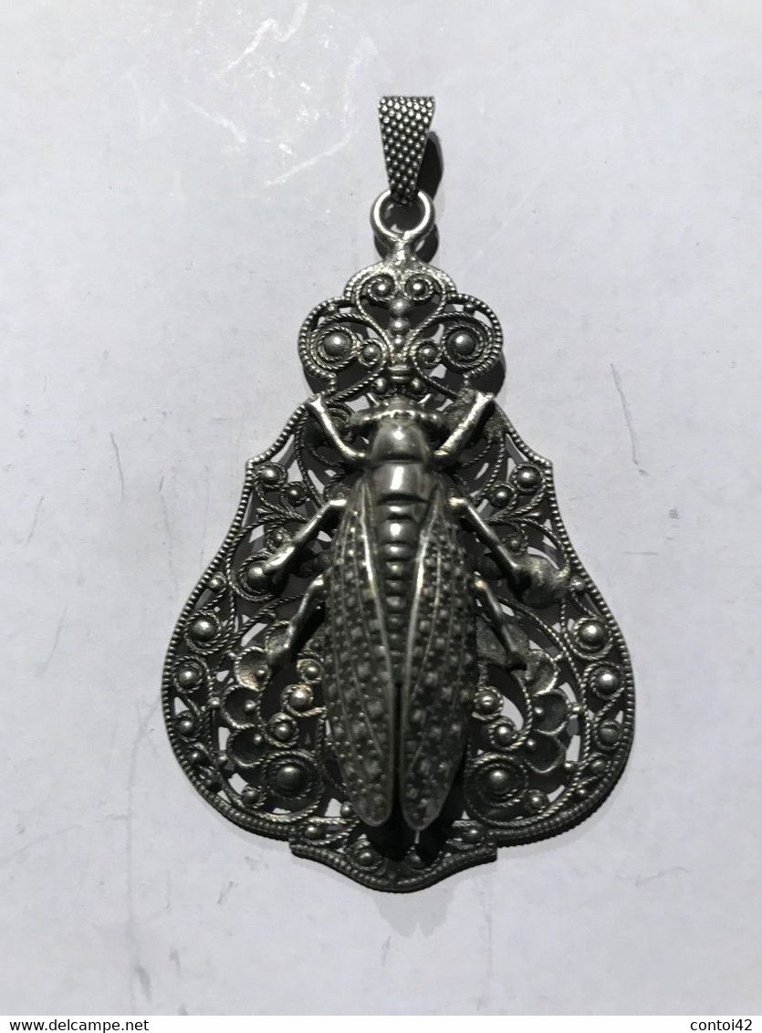 13 CIGALE PENDENTIF MEDAILLON  FOLKLORE METAL ARGENTE PROVENCE CAMARGUE PROVENCALE - Anhänger