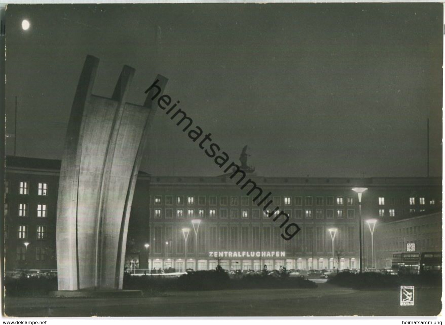 Berlin - Zentralflughafen Mit Denkmal Am Platz Der Luftbrücke - Foto-Ansichtskarte - Verlag Klinke & Co. Berlin - Tempelhof