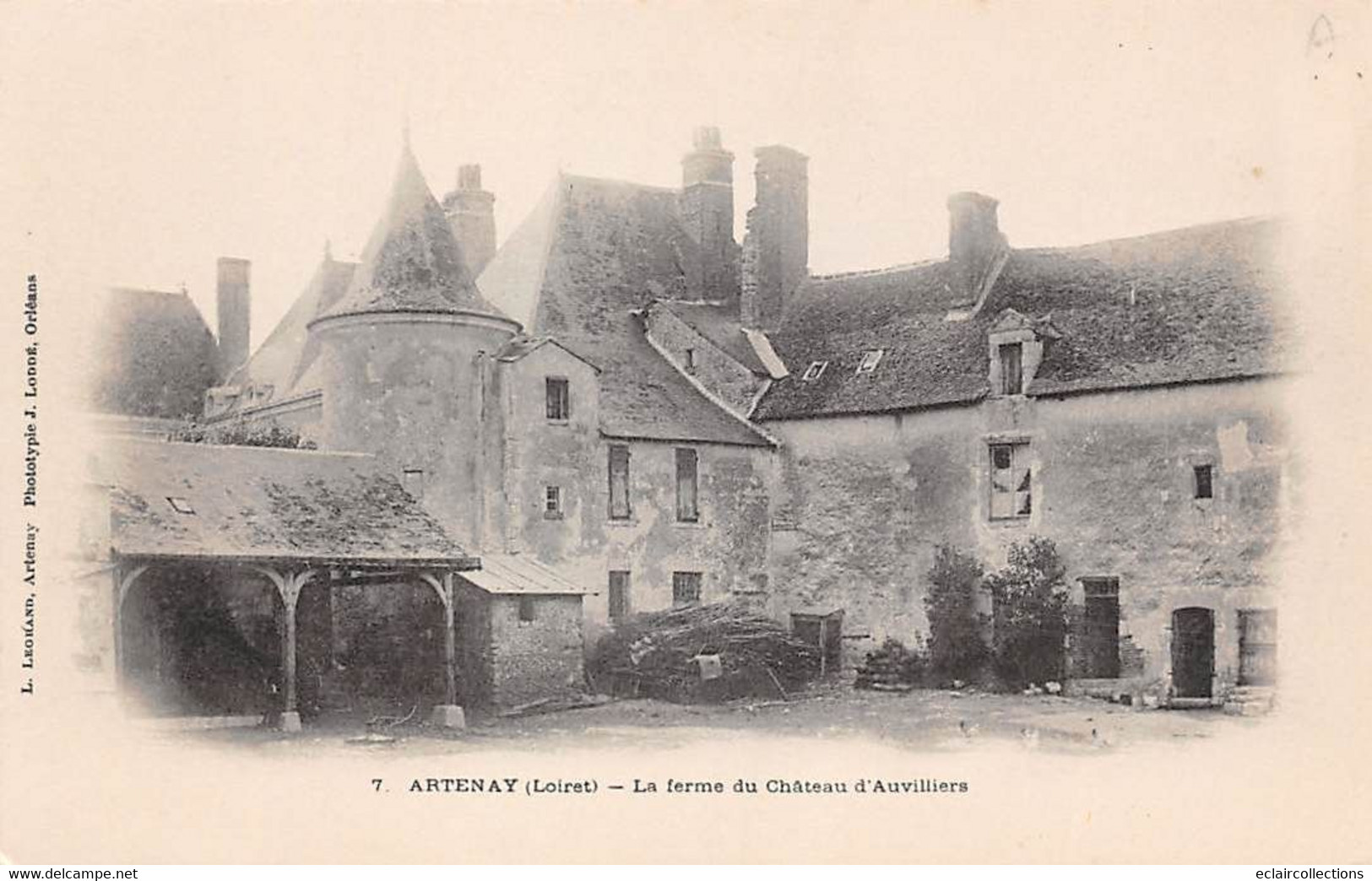 Artenay        45       La Ferme Du Château D'Auvilliers         (voir Scan) - Artenay