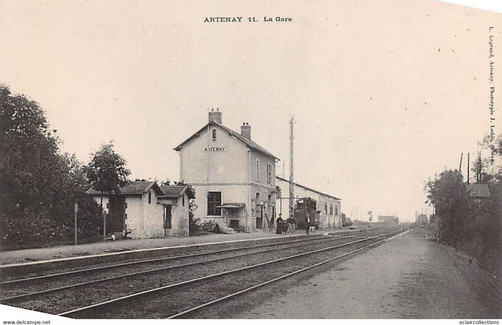 Artenay        45      Intérieur  De La Gare    N° 11        (voir Scan) - Artenay