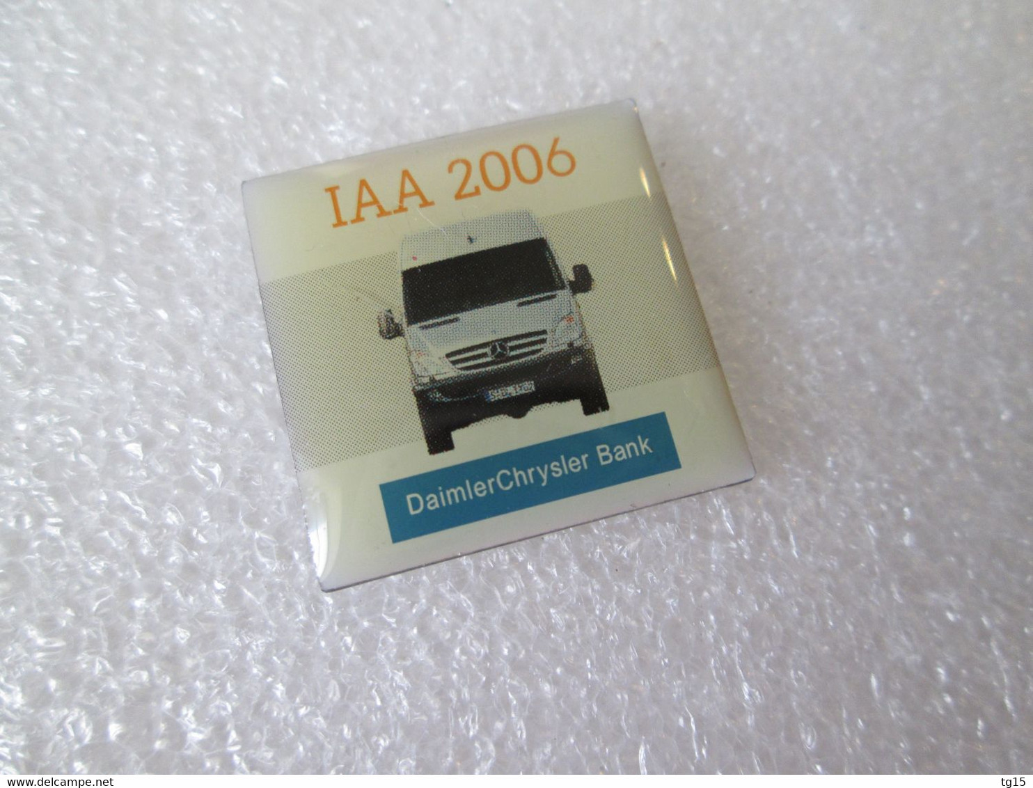 PIN'S    MERCEDES BENZ   SPRINTER  IAA 2006 - Mercedes