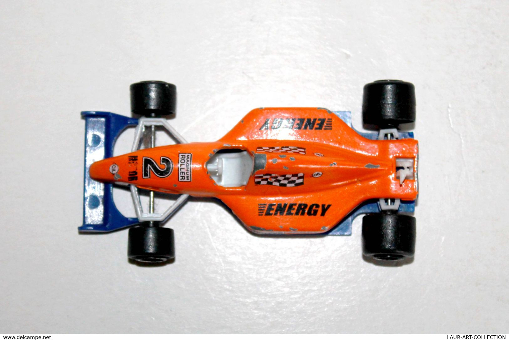 MAJORETTE - N°213 F1 FORMULE 1 / VOITURE DE COURSE RACING N°2 M. ROLLER  - ANCIEN MINIATURE AUTOMOBILE        (030122.8)