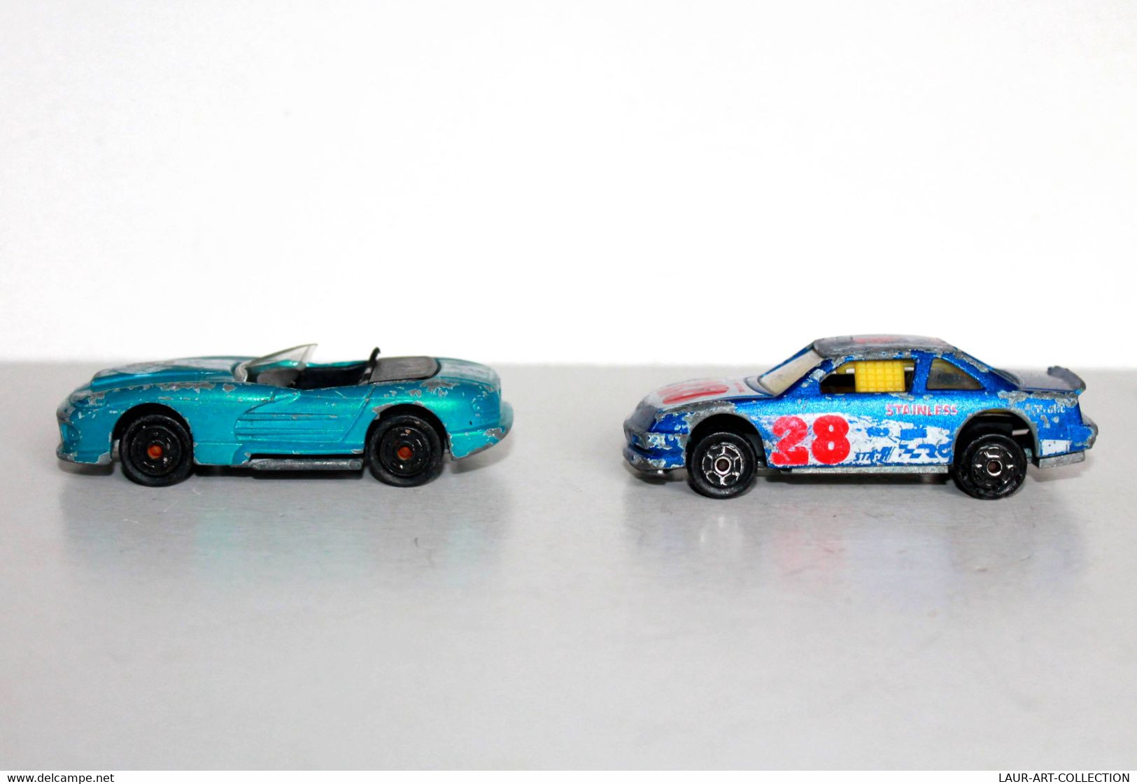 LOT 2 MAJORETTE SUPERS - STOCK CAR N°217/18 + ROADSTER N°213/14 - 1/60 - COURSE MINIATURE AUTOMOBILE        (030122.13) - Majorette