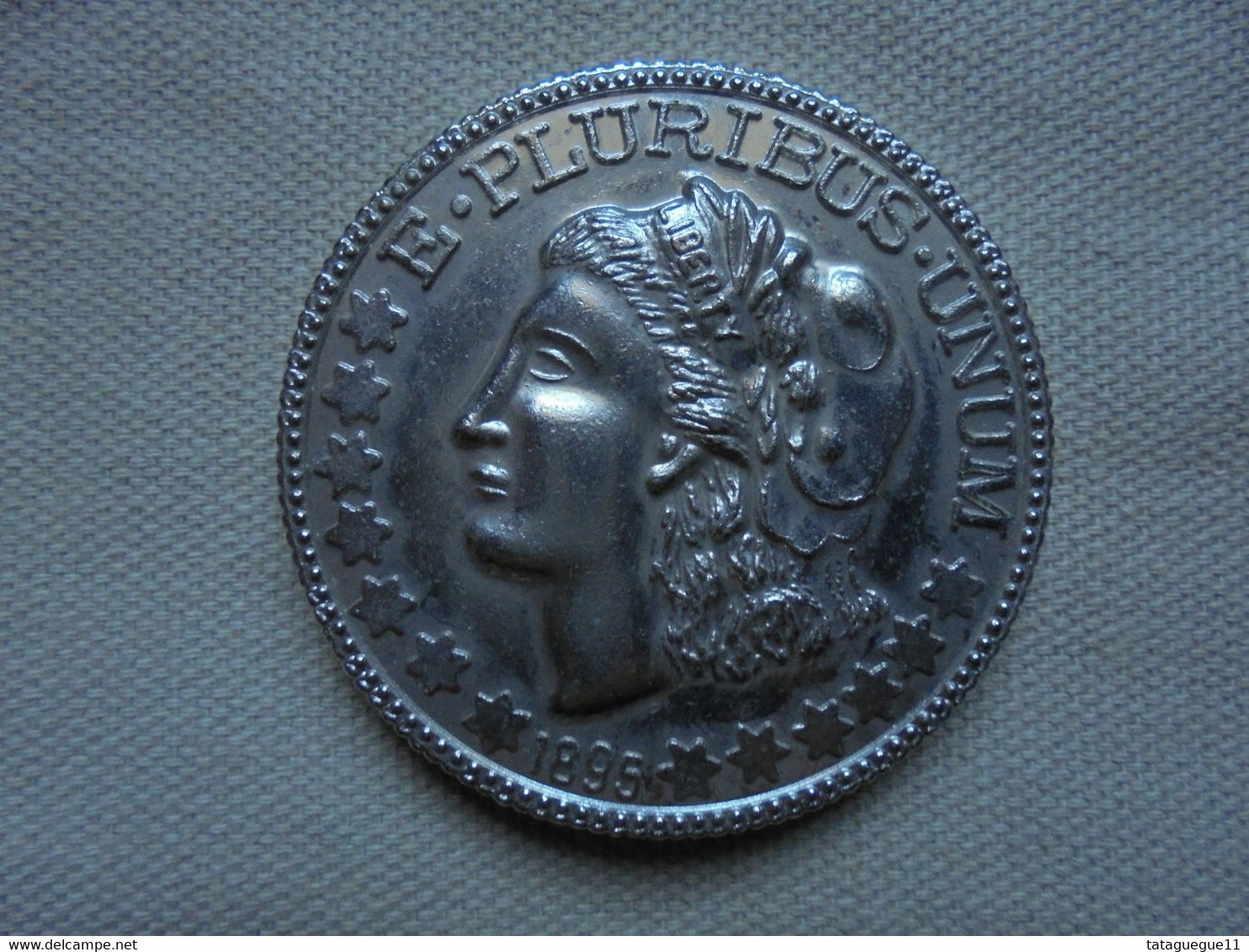 Médaille Jeton E - PLURIBUS - UNUM 1895 - LAS VEGAS - Casino
