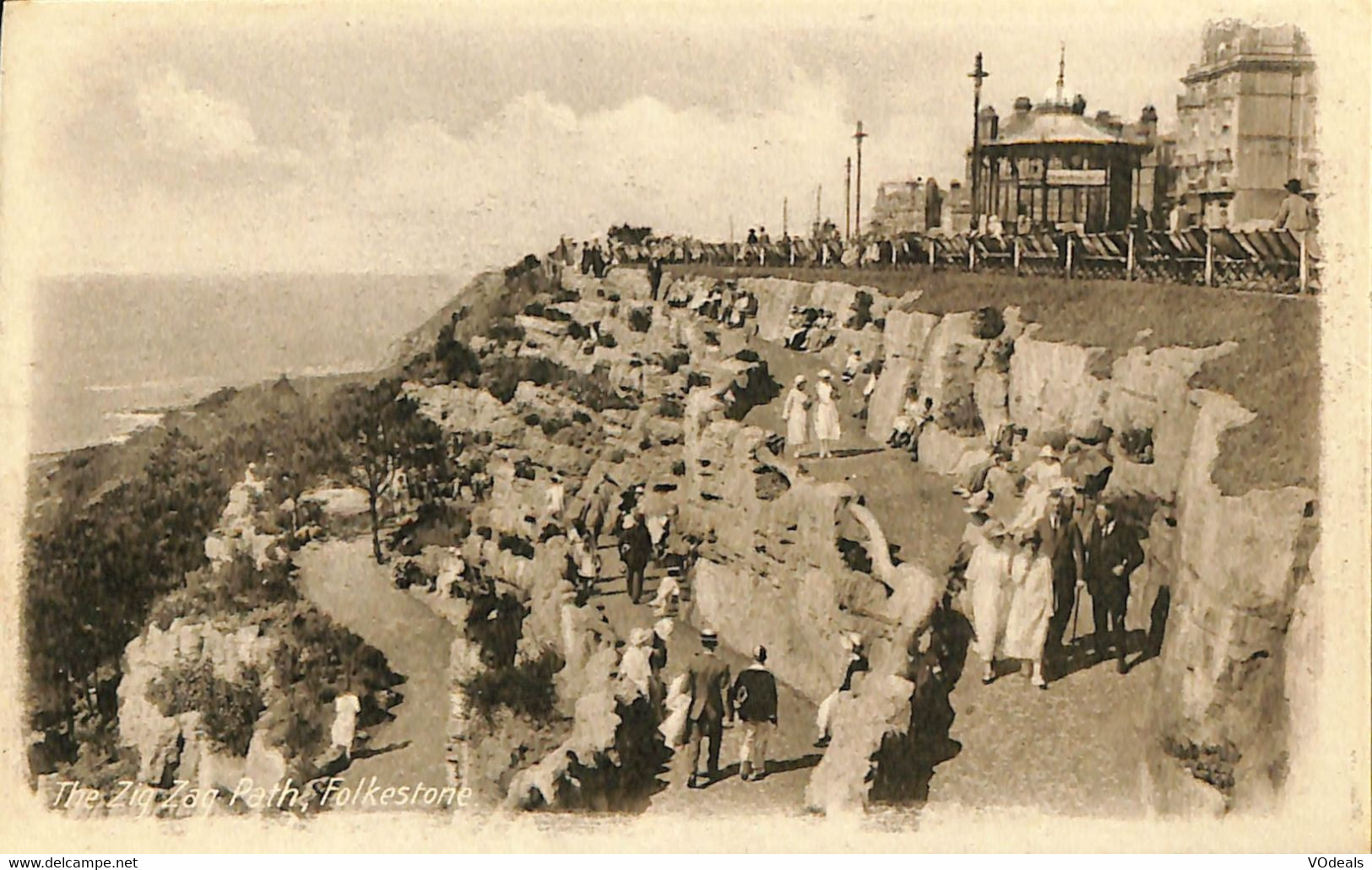 037 757 - CPA - Royaume-Uni - Angleterre - Kent - The Ziq-Zaq Path - Folkestone - Folkestone