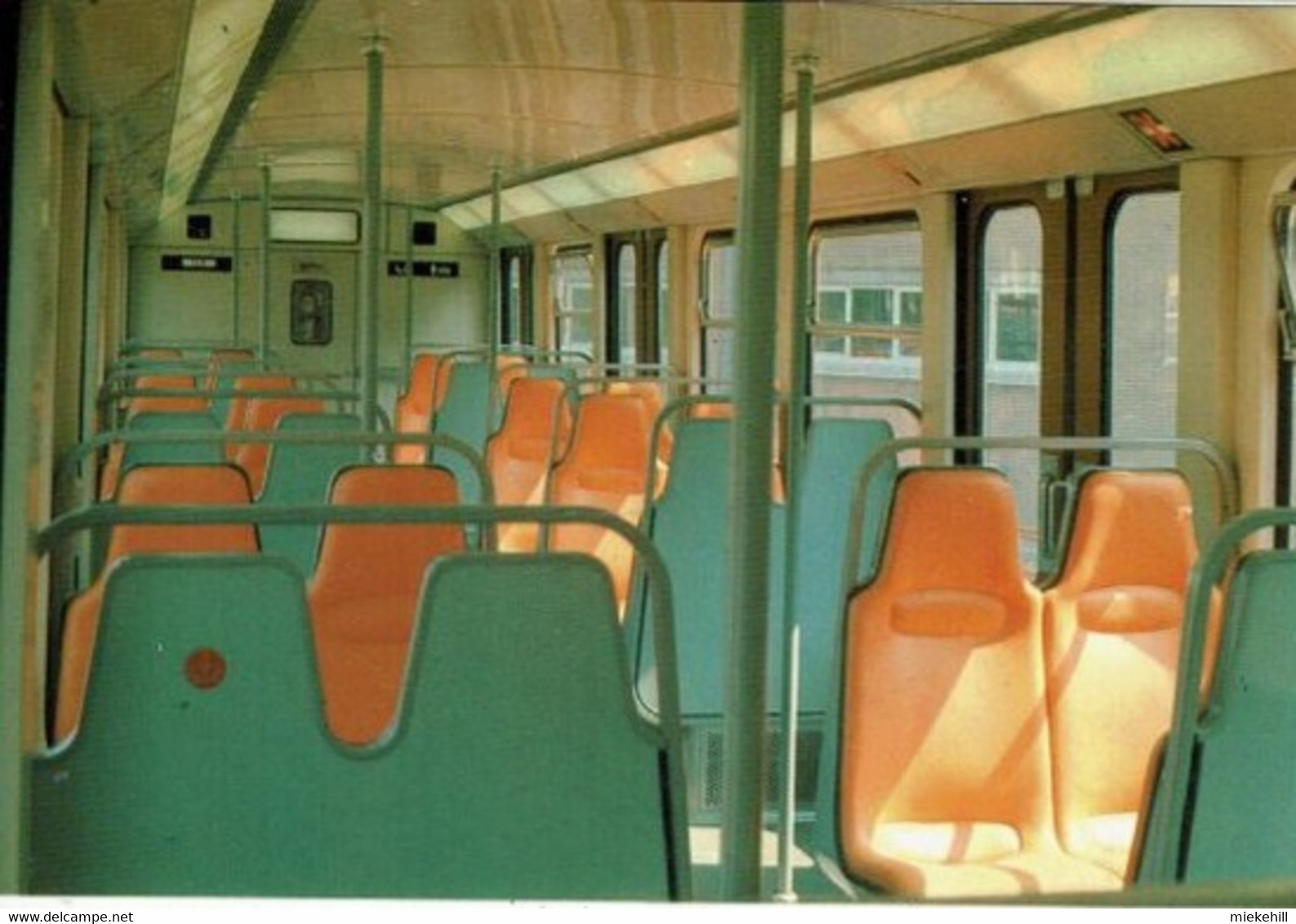 BRUXELLES- METRO -INTERIEUR-TRAM - Trasporto Pubblico Metropolitana