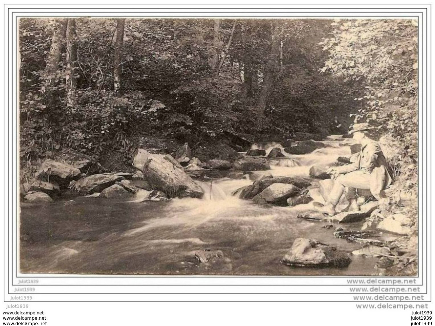 PETIT - FAYS ..-- BIEVRE ..-- Le Ruisseau , Pêcheur ???. 1911 De BIEVRE Vers CORBION ( Melle Justine BOUCHEZ ) . Verso . - Bièvre