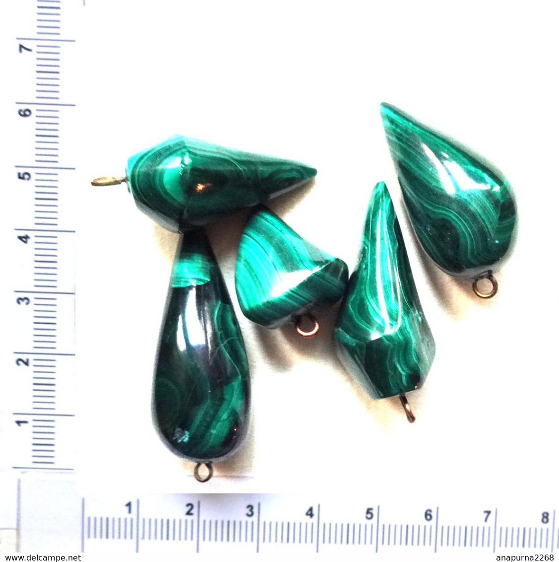 5 PETITS PENDENTIFS EN MALACHITE. - Pendentifs