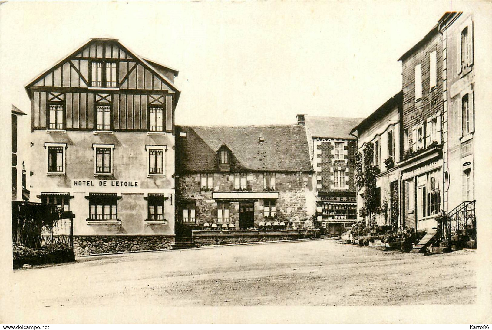 Briouze * Place Et Hôtel De L'étoile , JAMBU Propriétaire * épicerie - Briouze