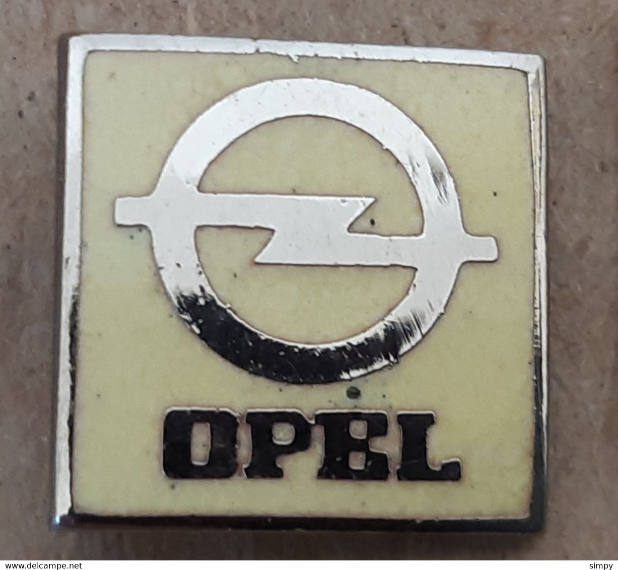 OPEL Car Logo Vintage Pin Badge - Opel