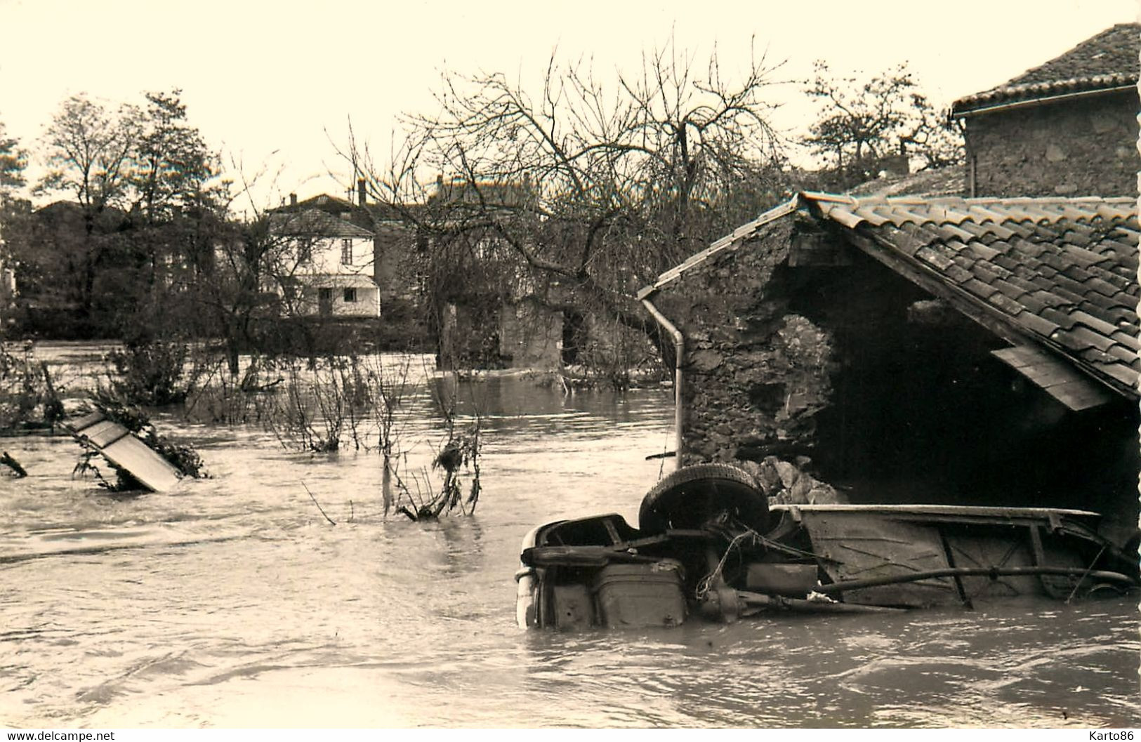 mareuil sur lay dissais * 21 cartes photos * inondations * rues hélicoptère commerces * photographe Clerjeau luçon