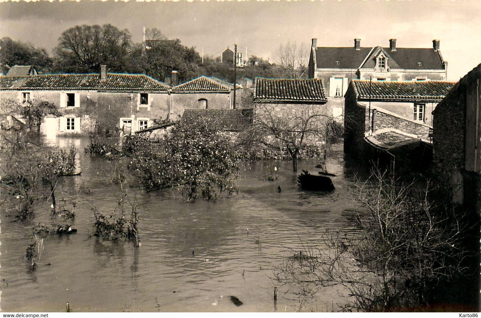 mareuil sur lay dissais * 21 cartes photos * inondations * rues hélicoptère commerces * photographe Clerjeau luçon