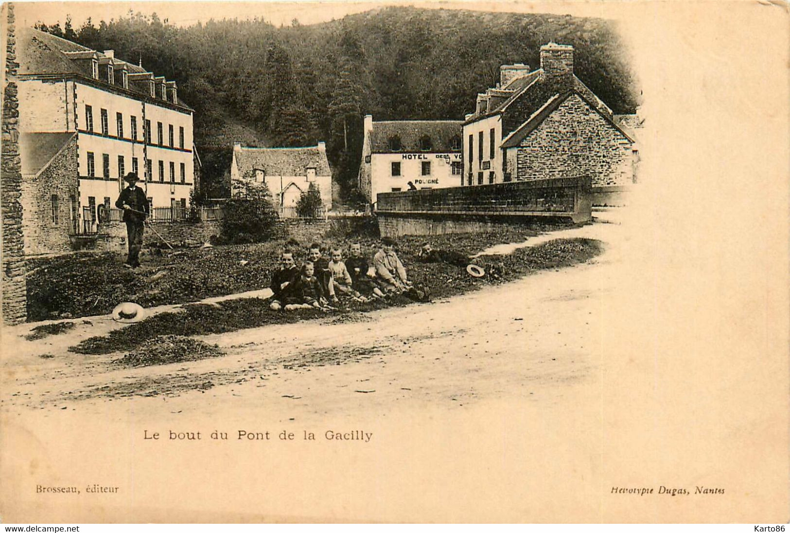 La Gacilly * Vue Sur Le Bout Du Pont * Hôtel Des Voyageurs - La Gacilly