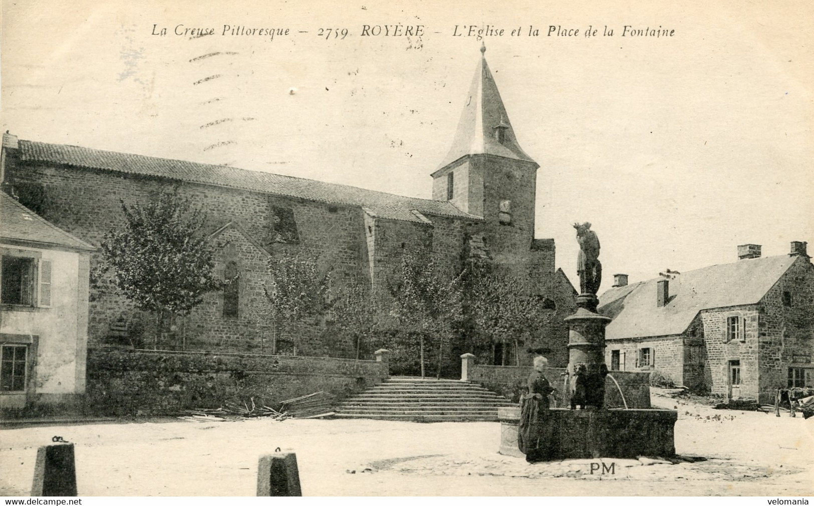 S7776 Cpa 23 Royère - L'Eglise Et La Place De La Fontaine - Royere