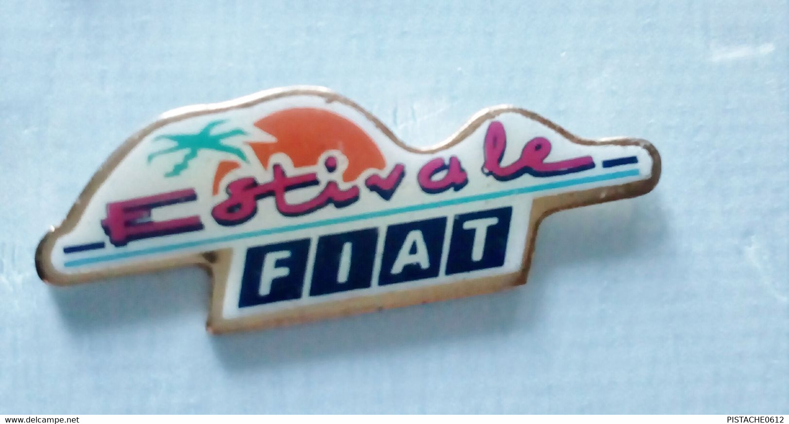 Pin's FIAT ESTIVALE - Fiat