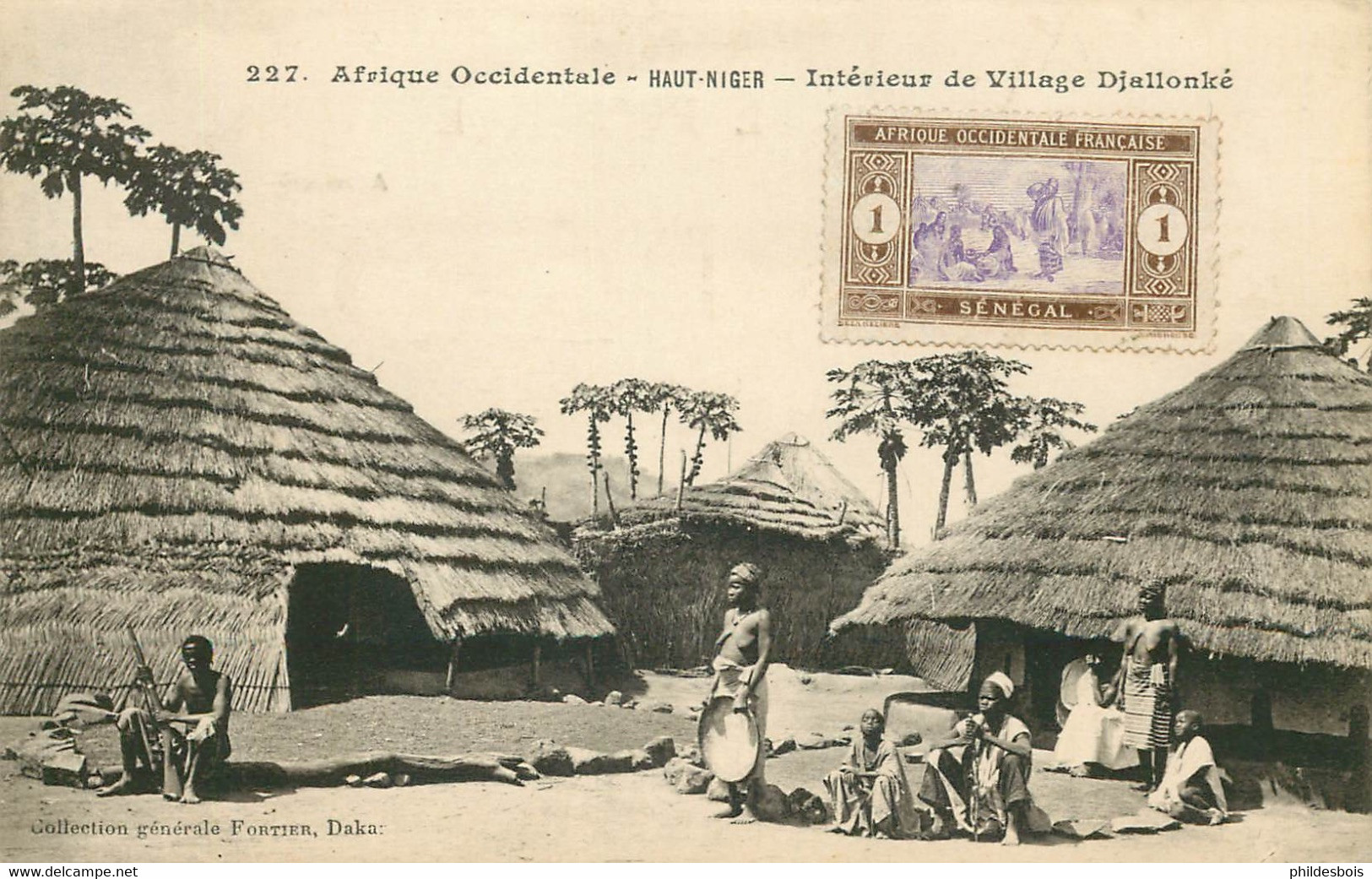 AFRIQUE OCCIDENTALE NIGER Interieur D'un Village Djallonké  (edition Fortier) - Niger