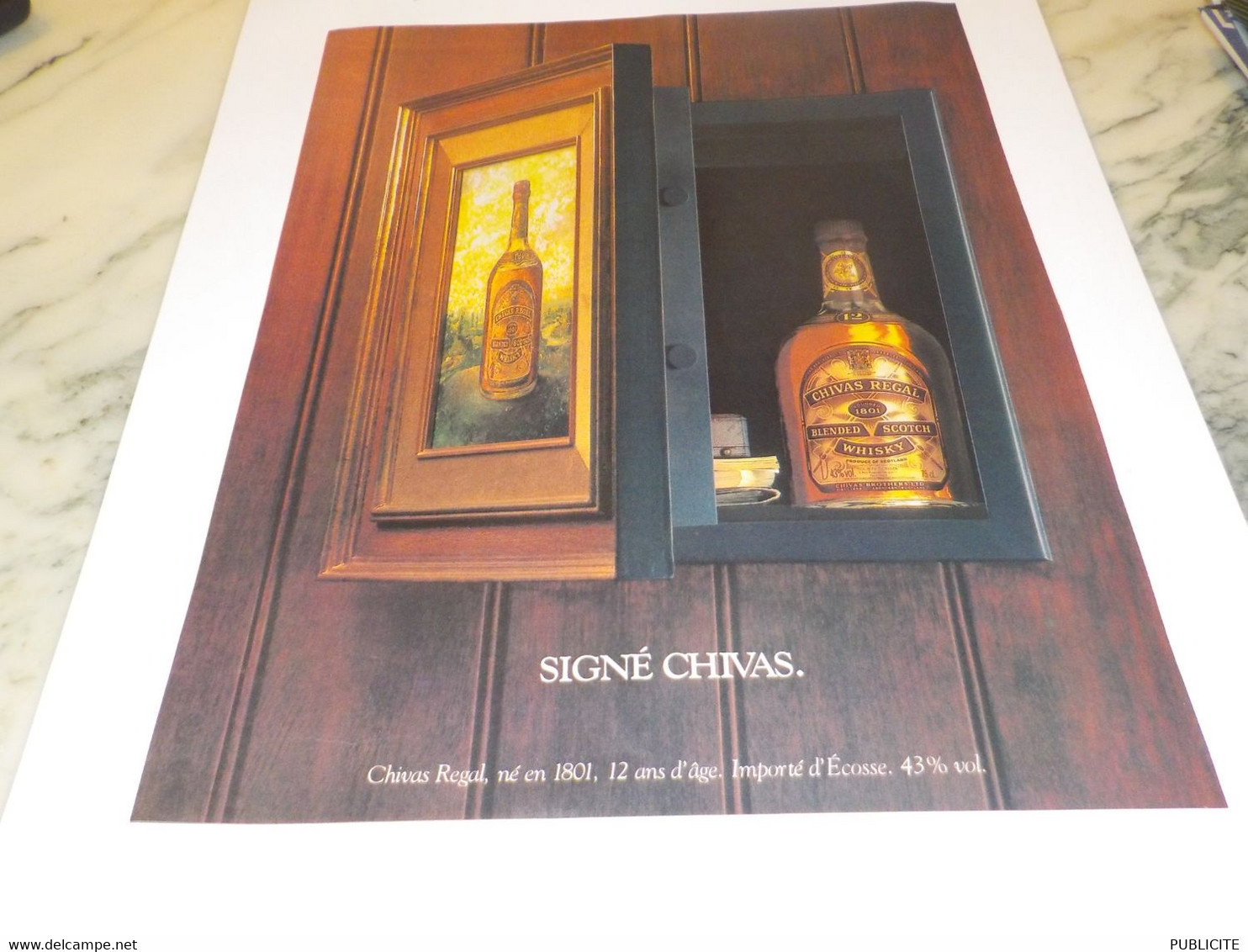 ANCIENNE PUBLICITE  WHISKY SIGNEZ CHIVAS  1983 - Alcools