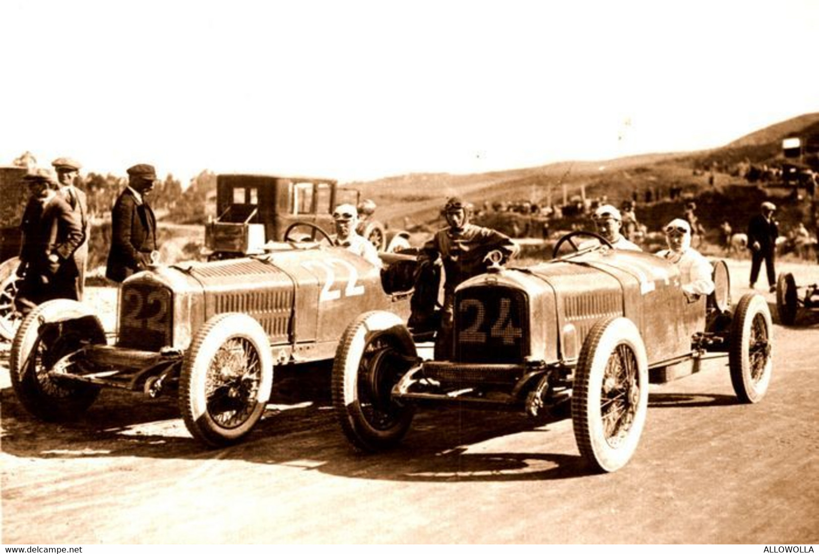 16148"PEUGEOT ENTRE 1900 ET 1940-LA PHOTO EST UNE IMPRESSION RECENTE D'UN LABORATOIRE PHOTO PROFESSIONEL-Cm. 10 X 15 - Auto's