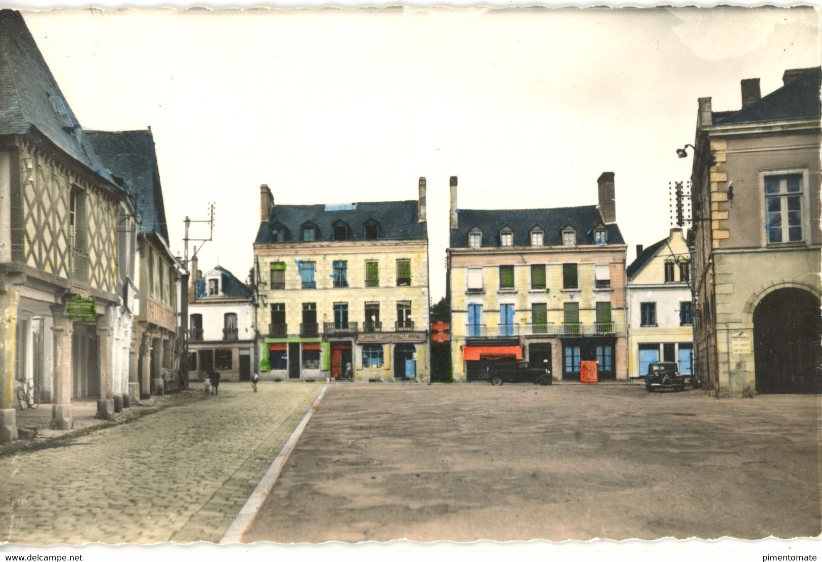 LA GUERCHE DE BRETAGNE RUE NOTRE DAME VIEUX PORCHES PLACE DE LA MAIRIE RUE DUGUESCLIN LOT 3 CARTES - La Guerche-de-Bretagne