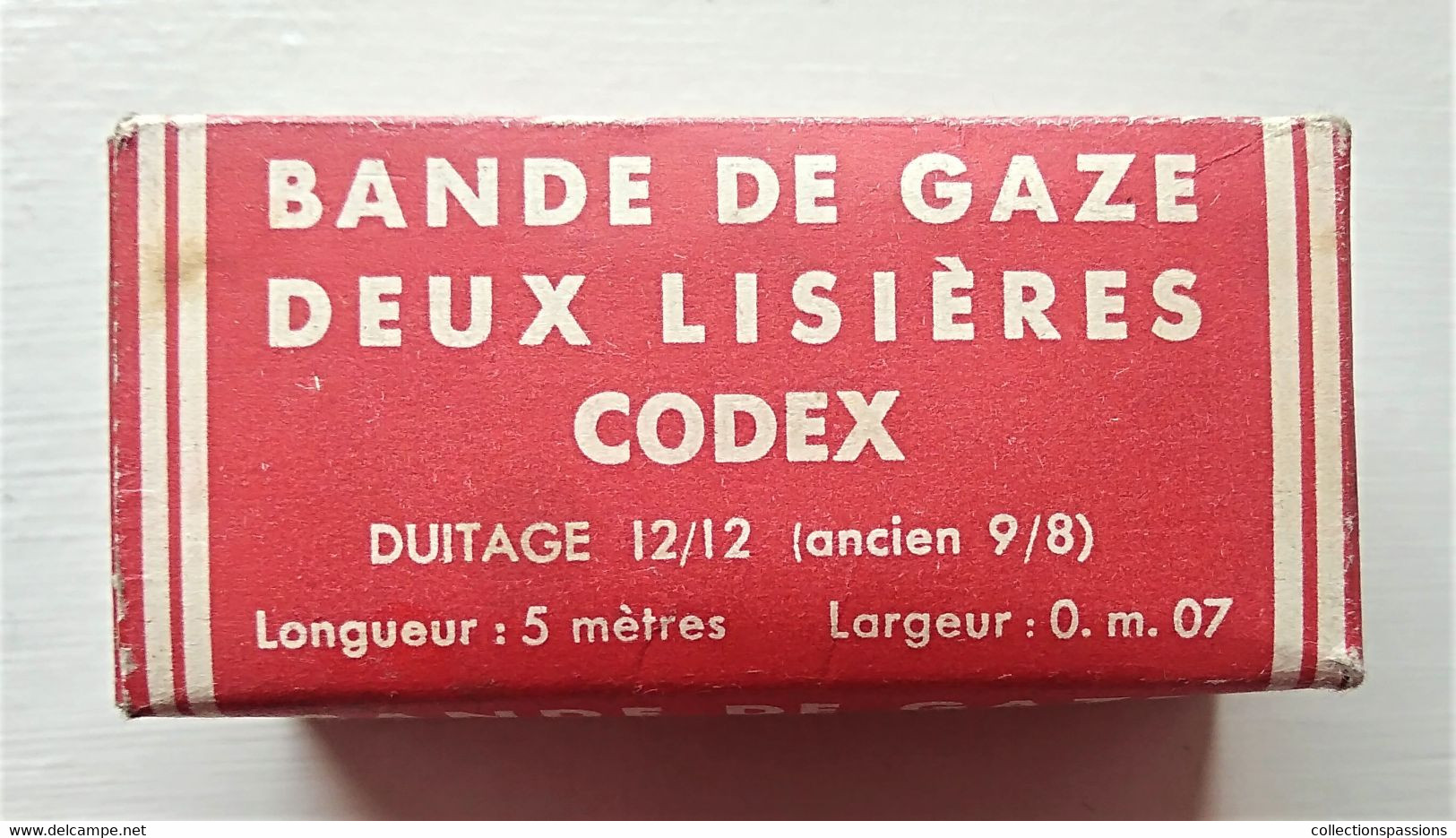 - Ancienne Boite En Carton - Bande De Gaze Hydrophile " CODEX " - Objet De Collection - Pharmacie - - Medizinische Und Zahnmedizinische Geräte