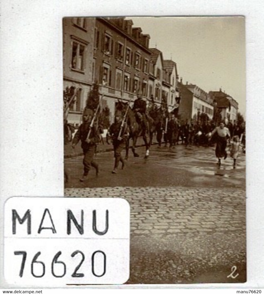 Photo Originale Historique Basel / Bâle Suisse 24 Septembre 1914, Défilé Militaires En Armes, Militaires En Manoeuvres. - Dédicaces