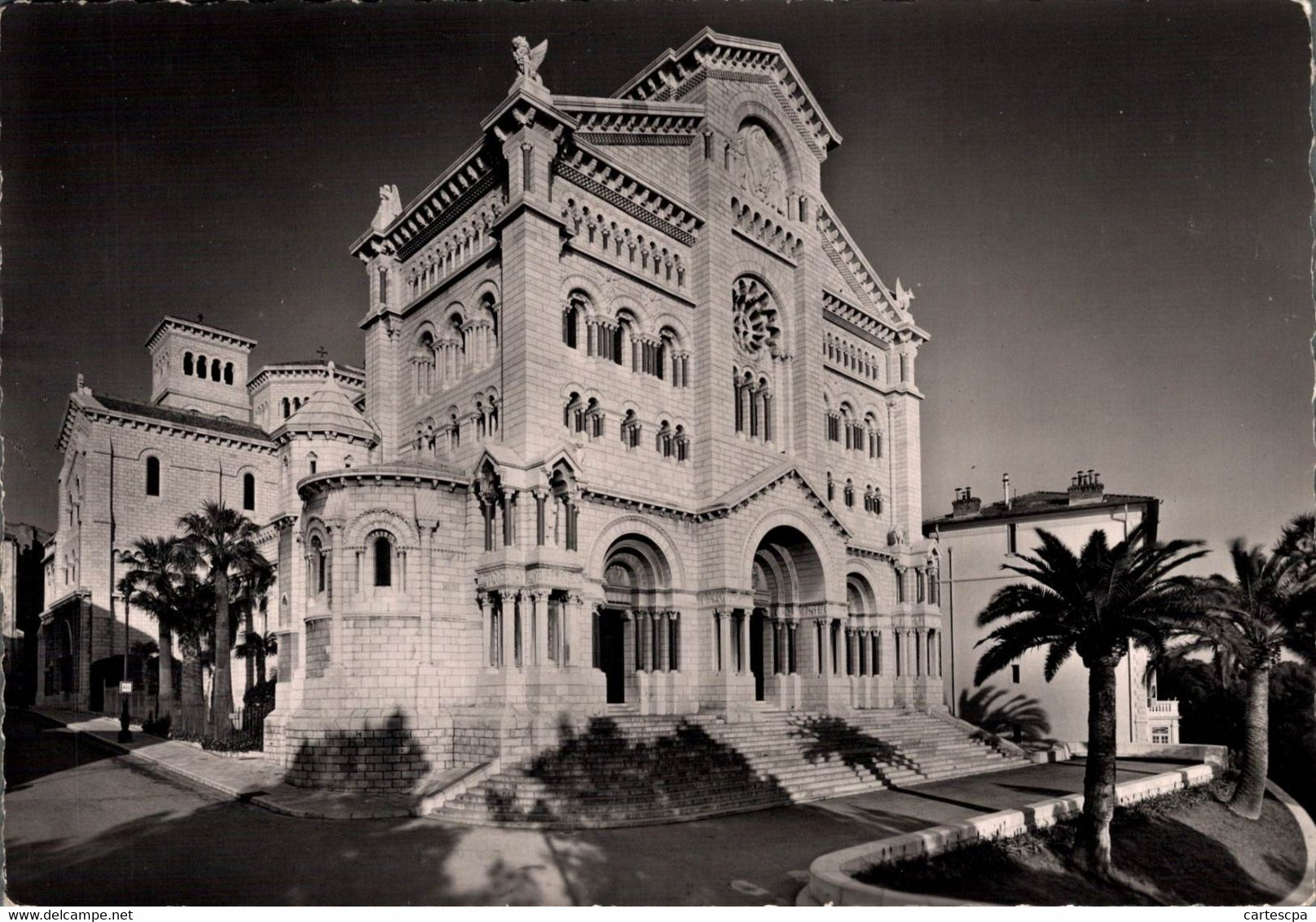 Monaco La Cathedrale     CPM Ou CPSM - Saint Nicholas Cathedral