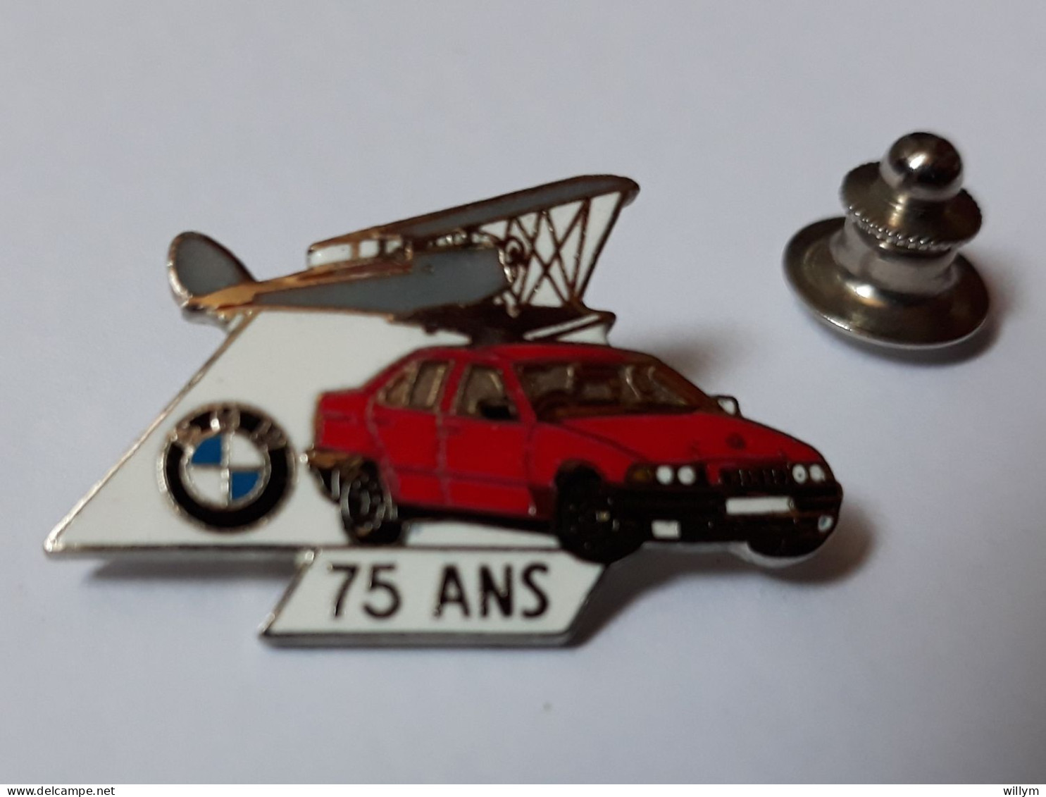 Pin's BMW / 75 Ans (EGF Argenté Signé BMW & Démons Et Merveilles) Longueur: 3,2 Cm - BMW