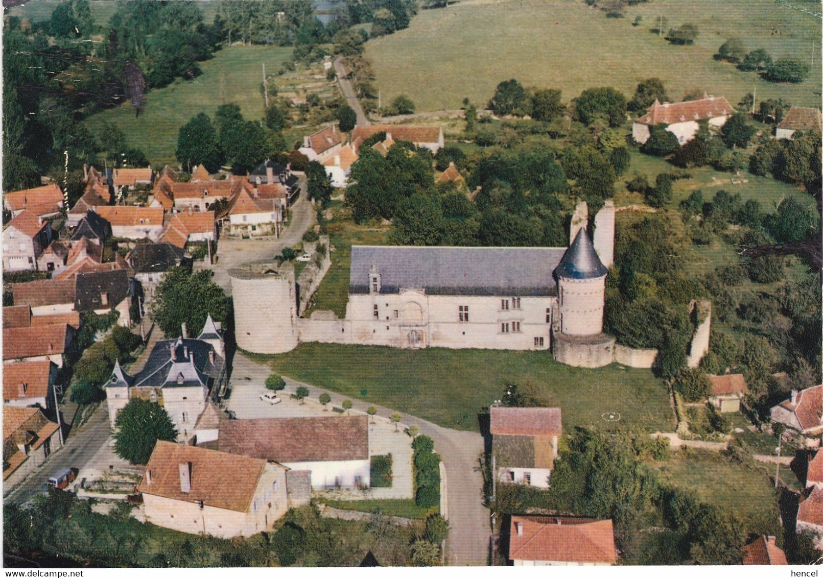 ASSIER. Vue Aérienne. Le Château De Galiot De Genouillac Du XVI ème S. - Assier