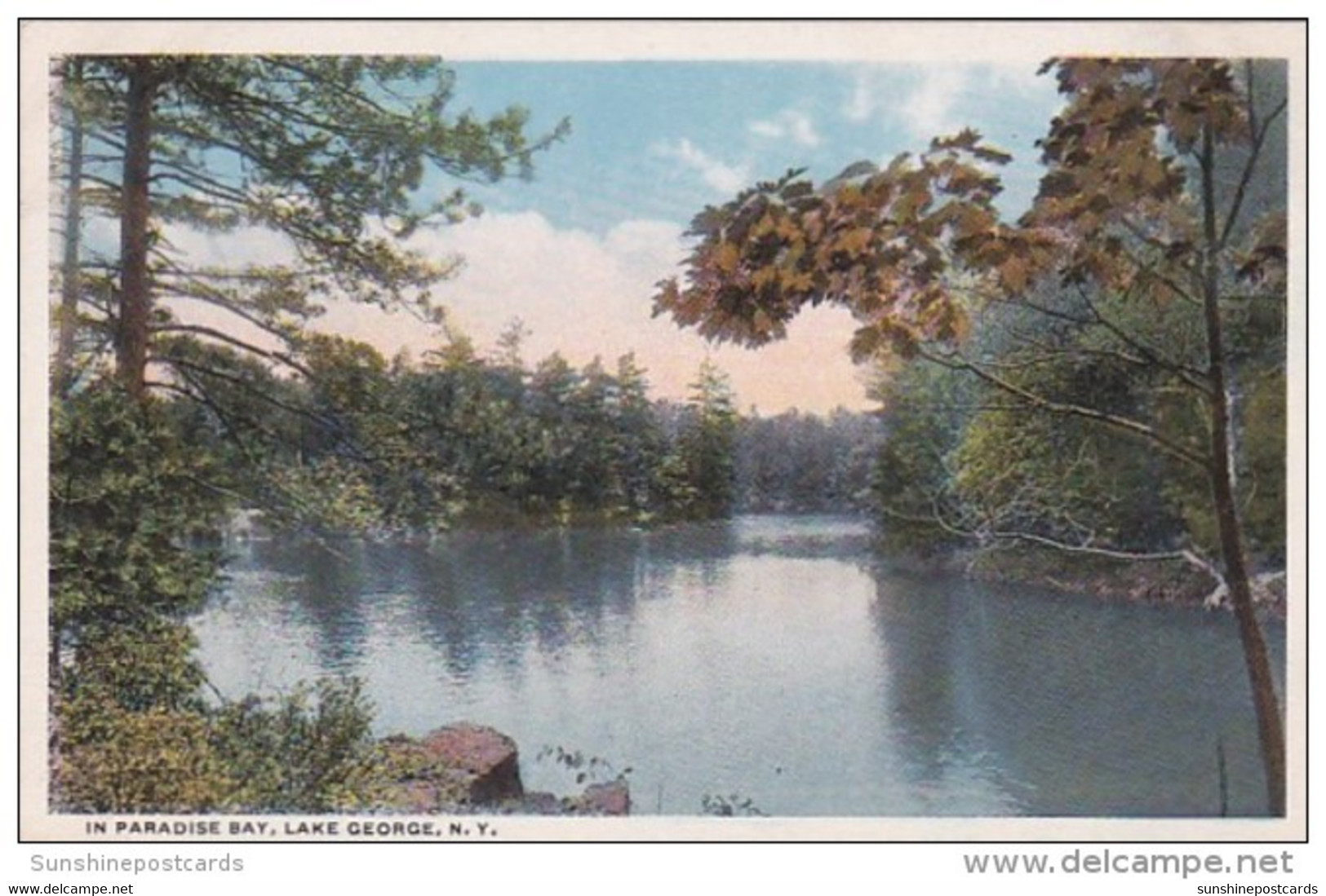 New York Lake George View In Paradise Bay - Lake George