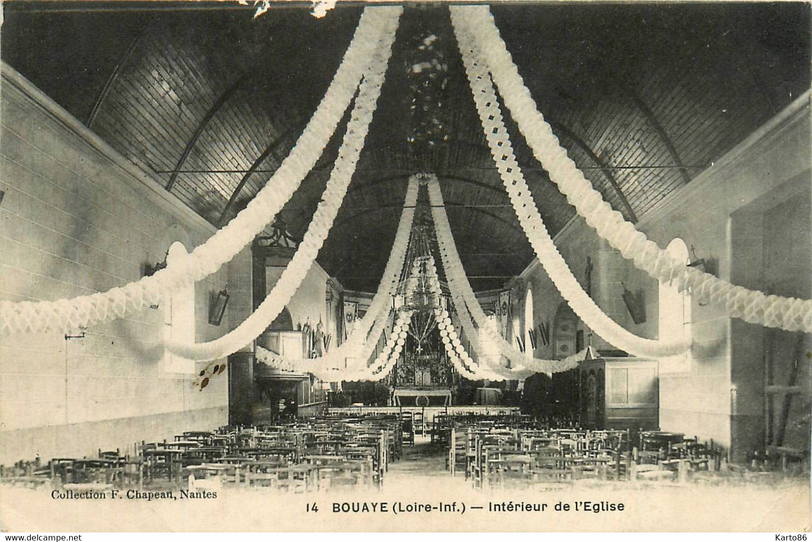 Bouaye * Intérieur De L'église Du Village * Un Jour De Fête - Bouaye