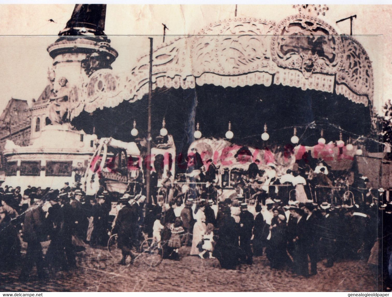 75- PARIS- PLACE REPUBLIQUE MANEGE AVEC ORGUE MARENGHI - PHOTO - Métiers