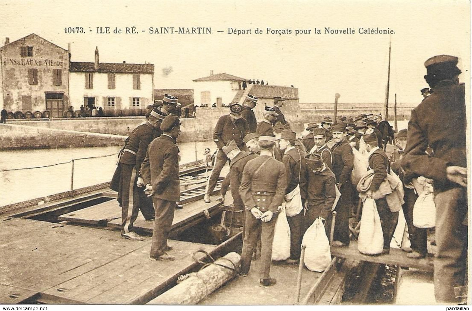 ILE DE RE.  SAINT MARTIN.  DEPART DES FORçATS POUR LA NOUVELLE CALEDONIE. GROS PLAN. BELLE ANIMATION. ETAT SUPERBE. - Gefängnis & Insassen