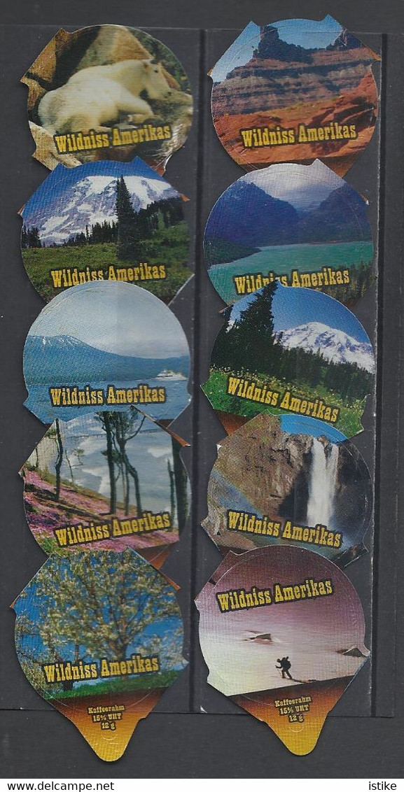 Switzerland, Coffee Cream Labels, Wild America, "Wildniss Amerikas", Lot Of 58. - Koffiemelk-bekertjes