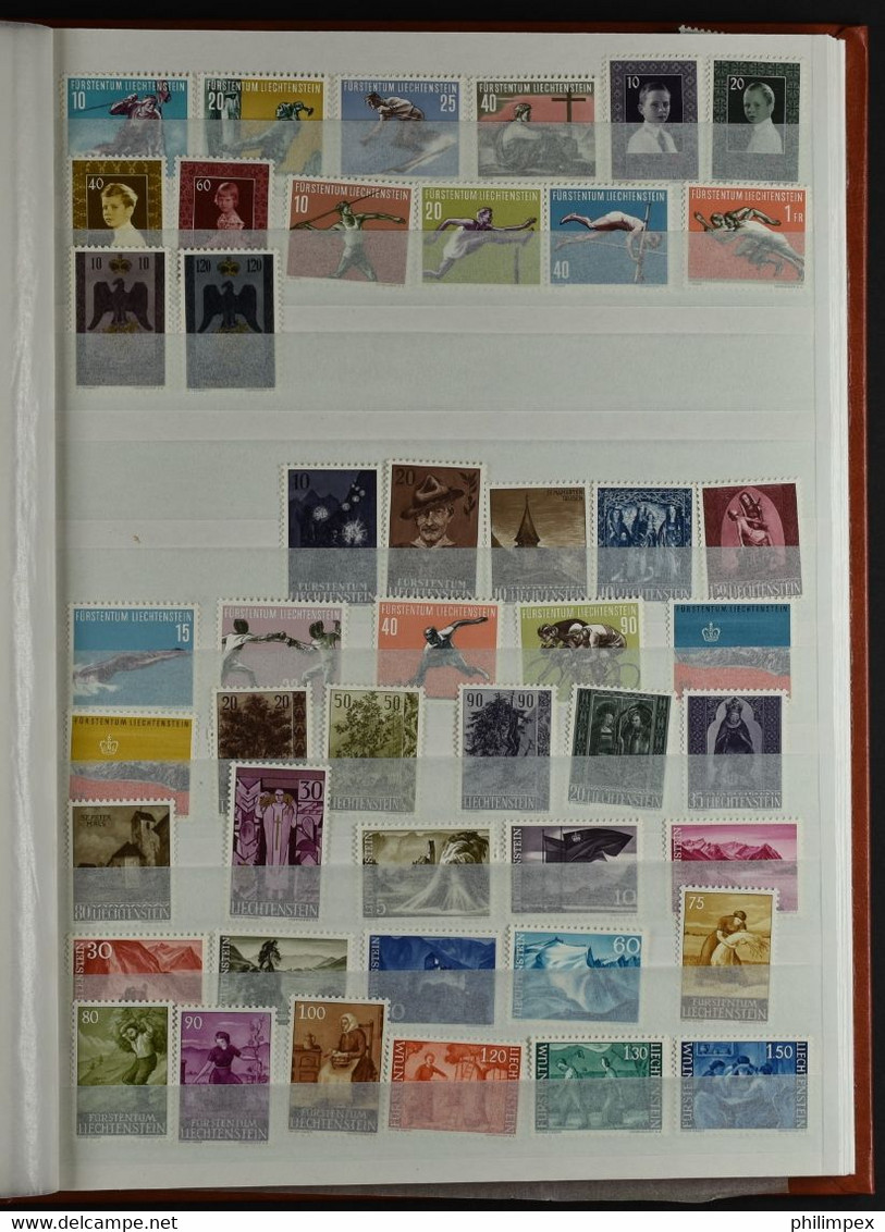 LIECHTENSTEIN, COLLECTION 730 DIFFERENT NEVER HINGED STAMPS IN STOCK-BOOK  1958-1995 - Lotes/Colecciones