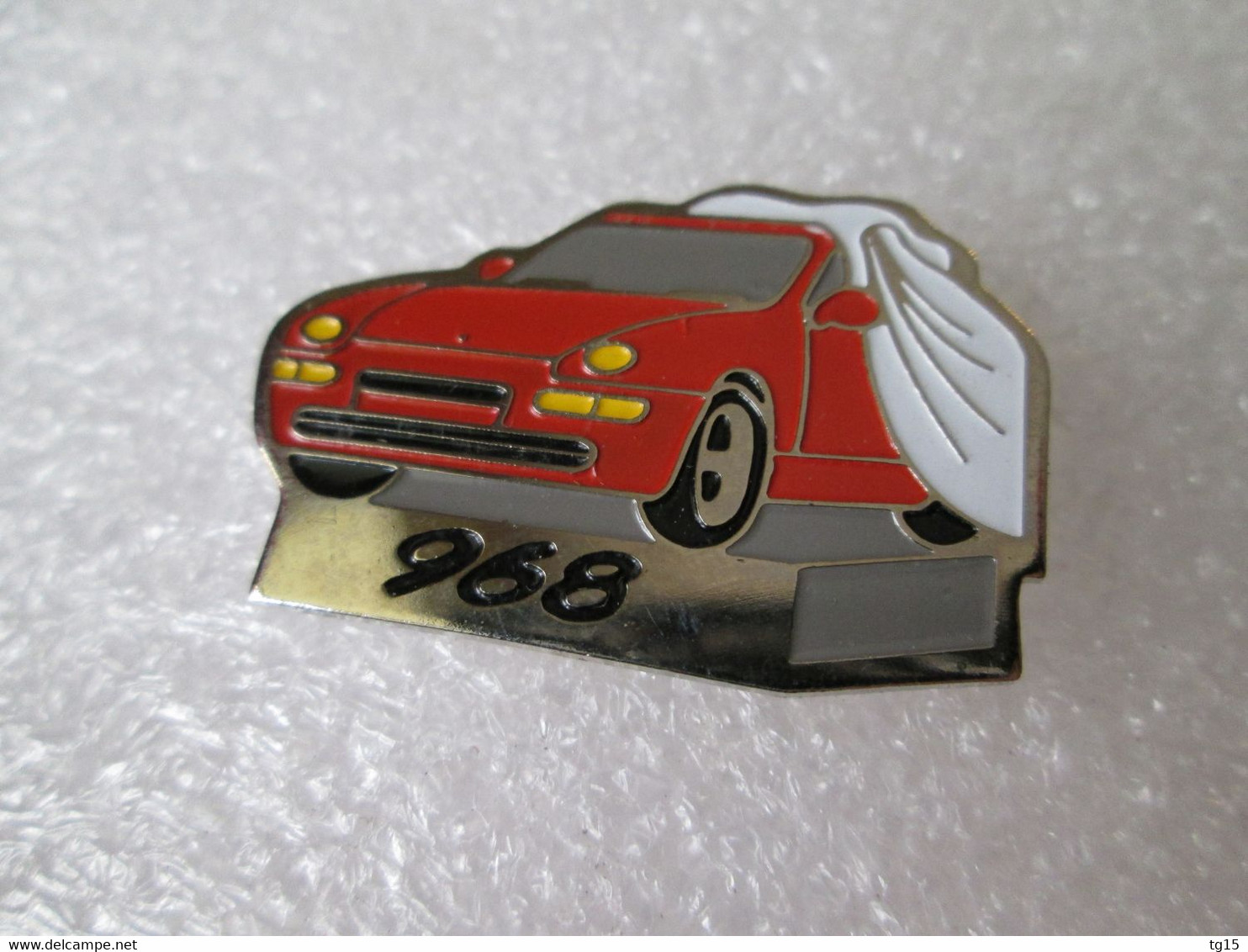 PIN'S    PORSCHE  968 - Porsche