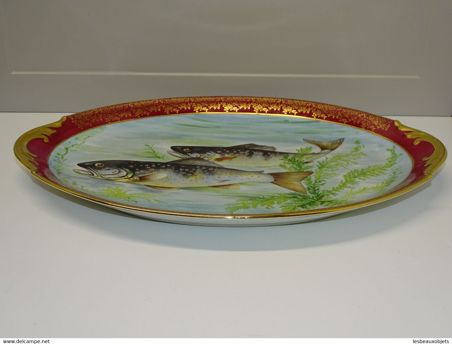 *JOLI ANCIEN PLAT FORME OVALE LIMOGES à décor de TRUITES Bordure dorée Table   E