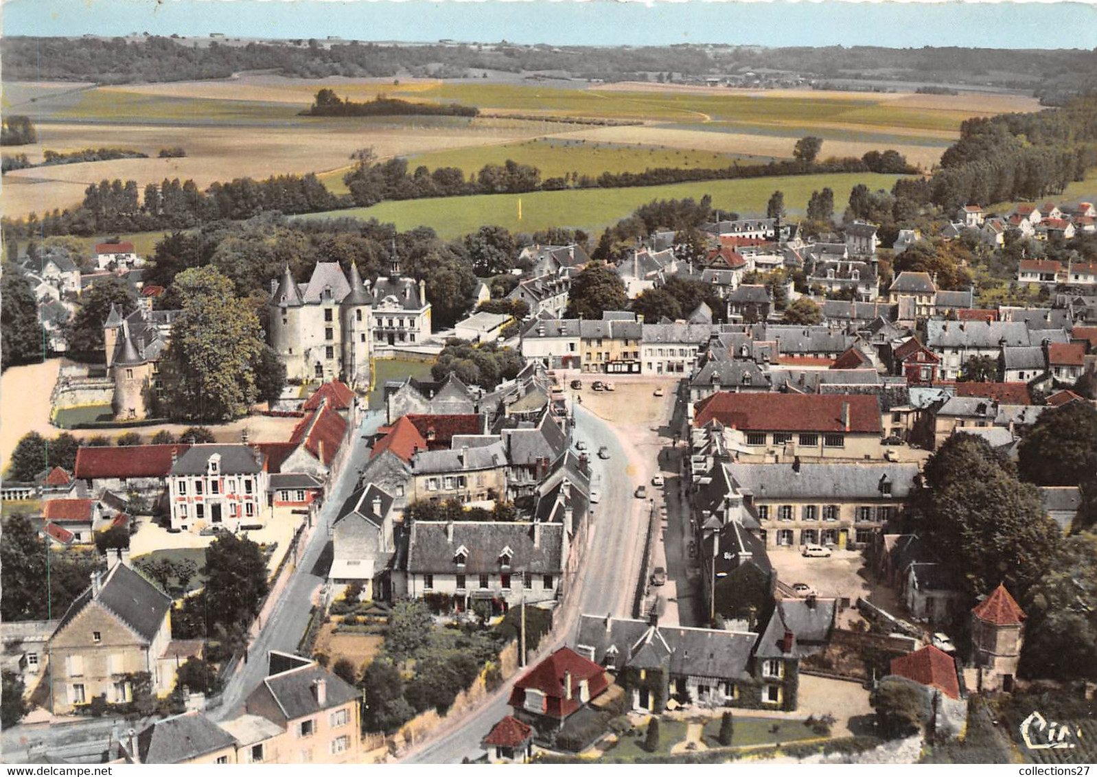 02-VIC-SUR-AISNE- VUE AERIENNE LE CENTRE - Vic Sur Aisne