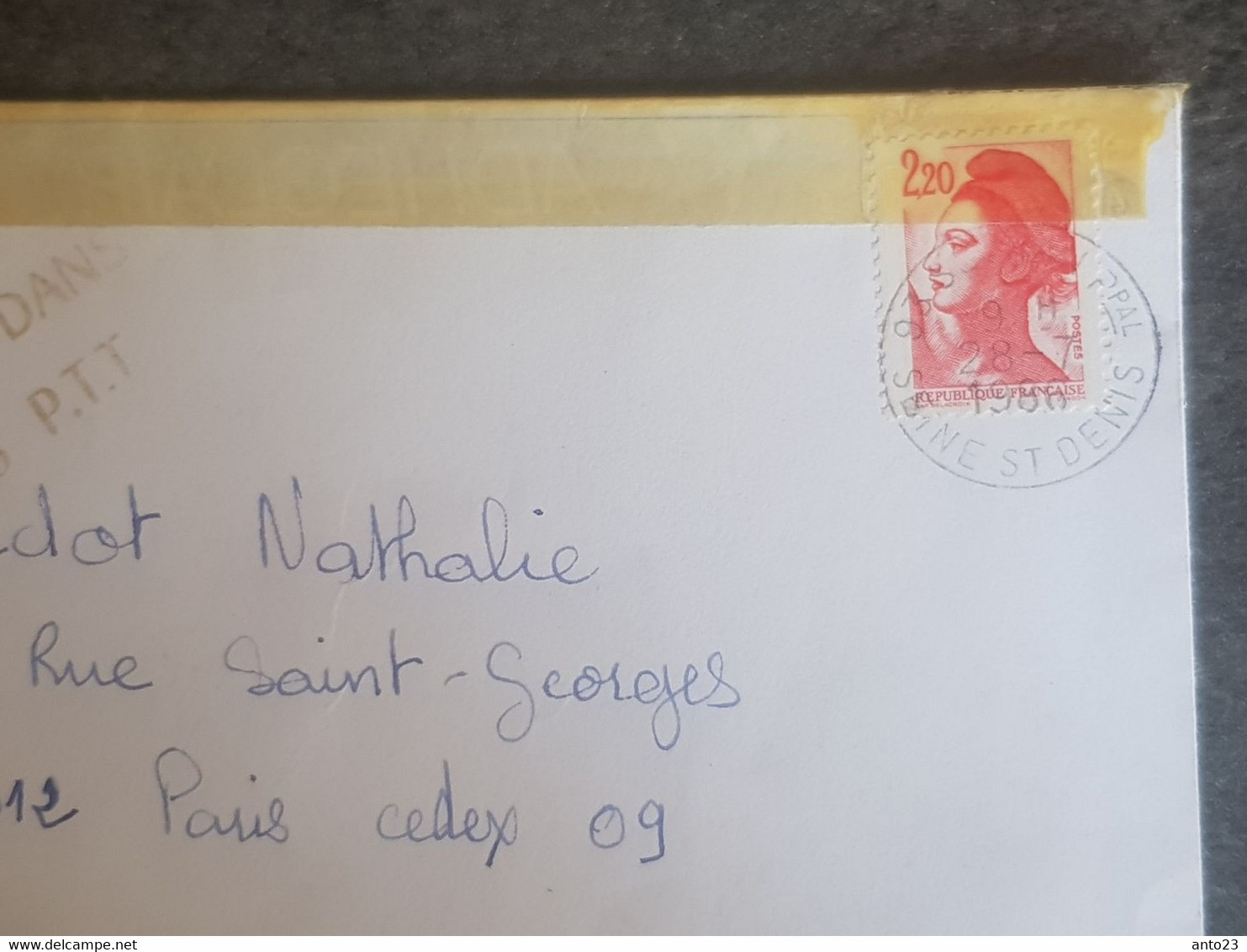 LETTRE ACCIDENTEE FRANCE 1986 CACHET DE L ACCIDENT POUR BARDOT NATHALIE A PARIS - Lettres Accidentées