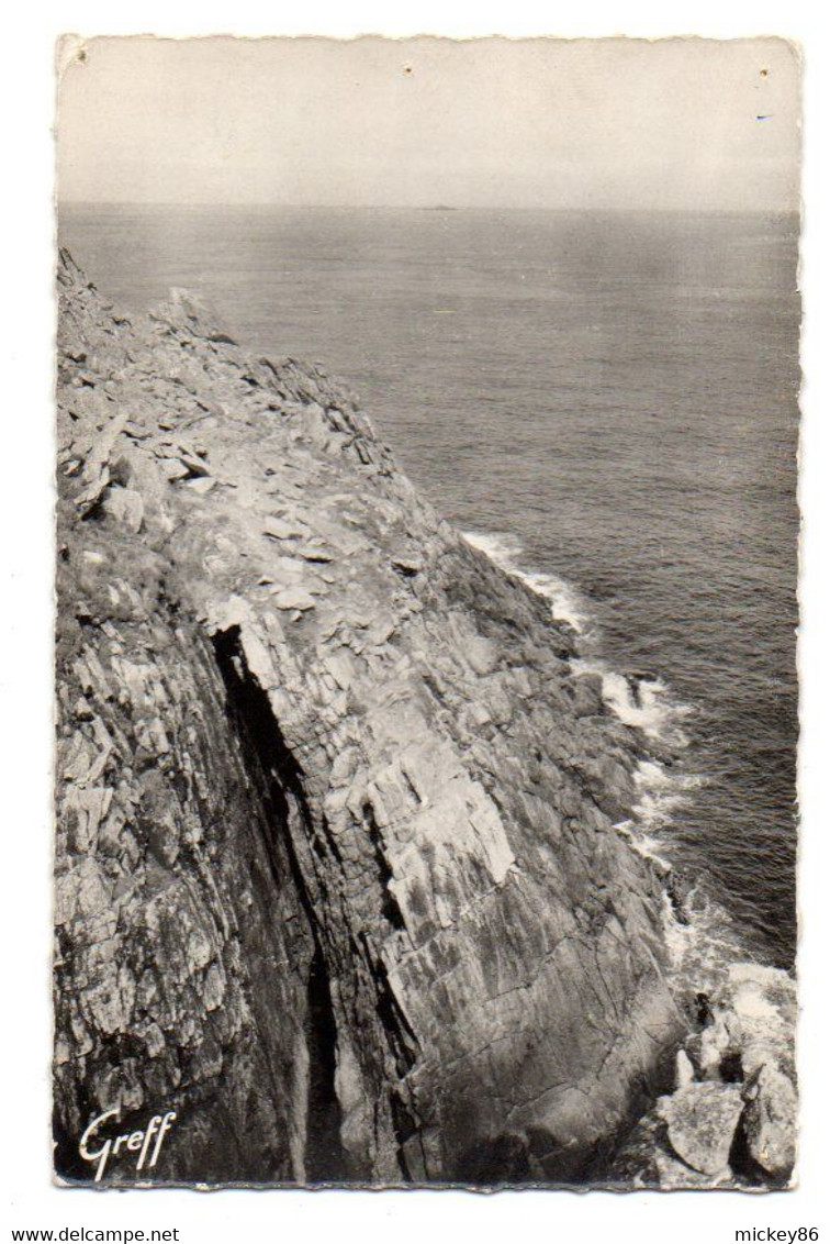 PLOGOFF --1957--Pointe Du Raz --L'enfer De Plogoff ...timbre...cachet Plogoff-29.....................à  Saisir - Plogoff