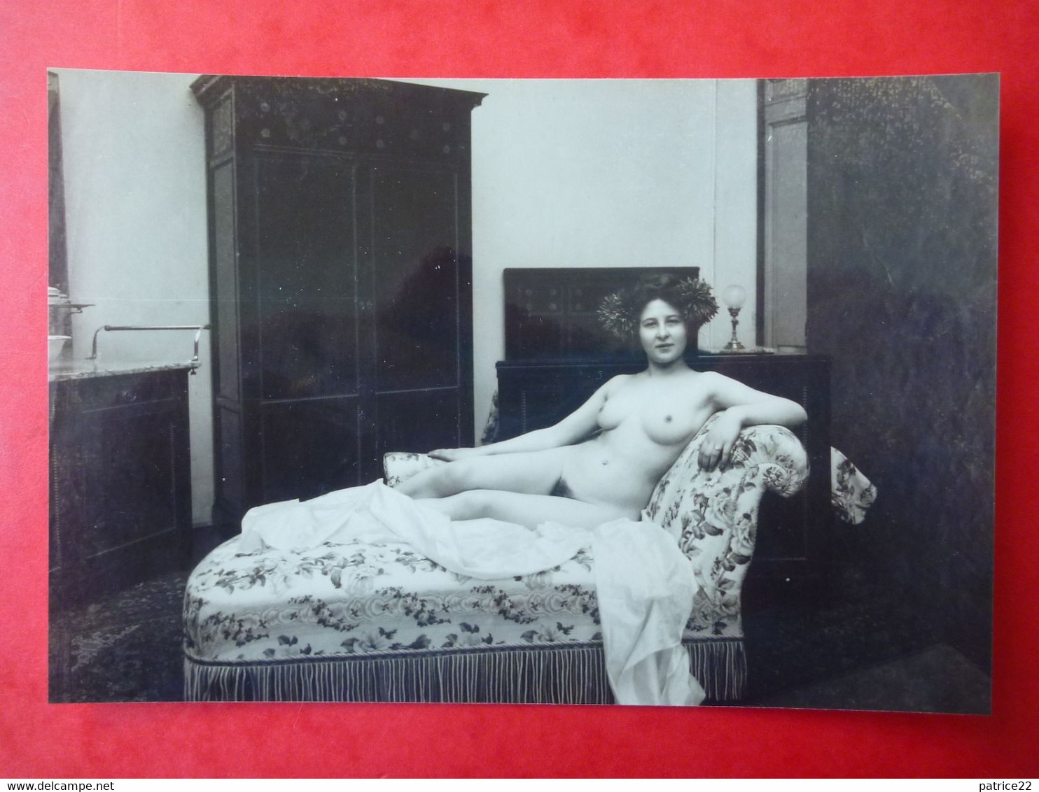 Photo Non écrite - Belle Femme Allongée - Unclassified