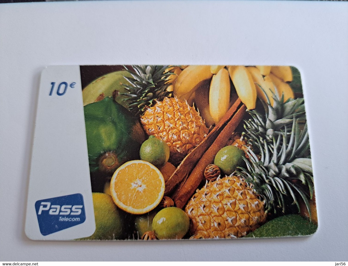 ST MARTIN  OUTREMER TELECOM  10 €  / ANANAS         ** 9677 ** - Antille (Francesi)