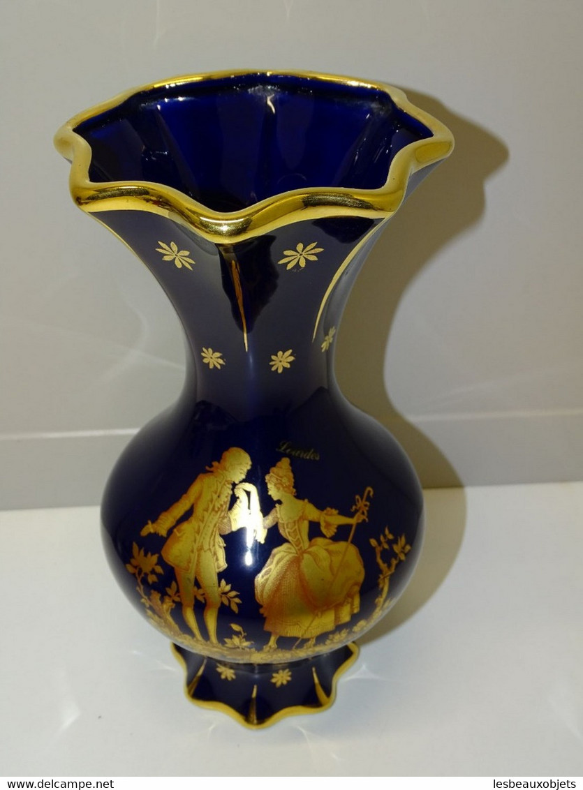 *GRAND VASE PORCELAINE De LIMOGES BLEU De FOUR MARQUIS MARQUISE Dorés LOURDES E - Limoges (FRA)