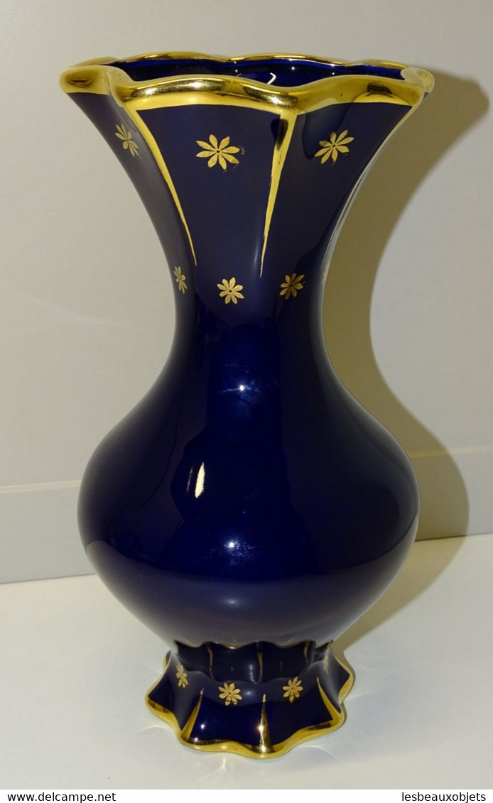 *GRAND VASE PORCELAINE De LIMOGES BLEU De FOUR MARQUIS MARQUISE Dorés LOURDES E - Limoges (FRA)