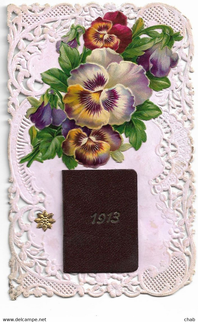 Belle C.p.a, Ajouré + Ajoutis Avec Un Calendrier Complet De 1913 -- Calendrier - CARTE FANTAISIE -- Fleurs -- Ajoutis - Klein Formaat: 1901-20